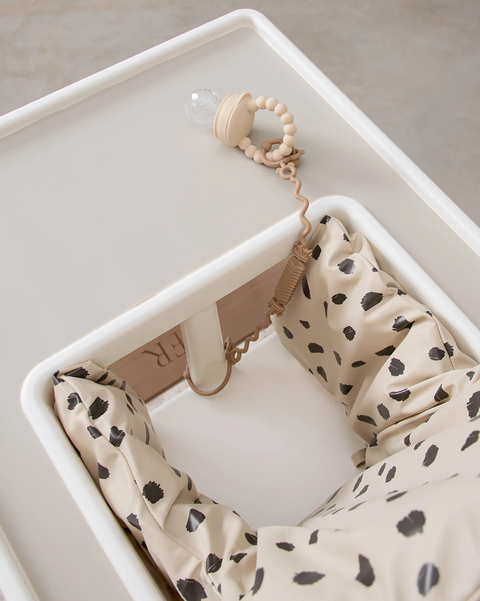 Anti-Drop Silicone Chain - Taupe - Image 3