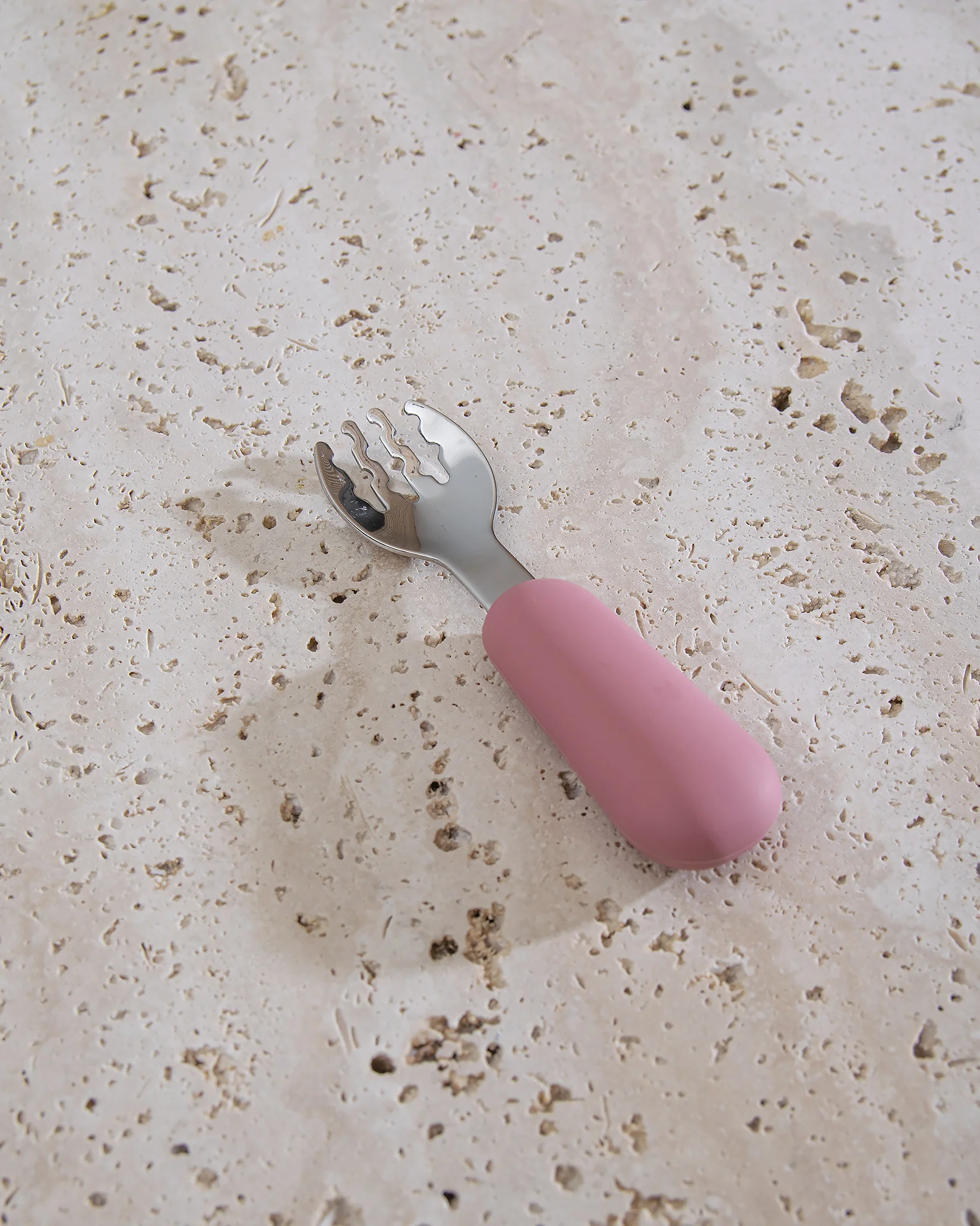 Barngaffel i silikon/stål - Dusty Pink - Image 3