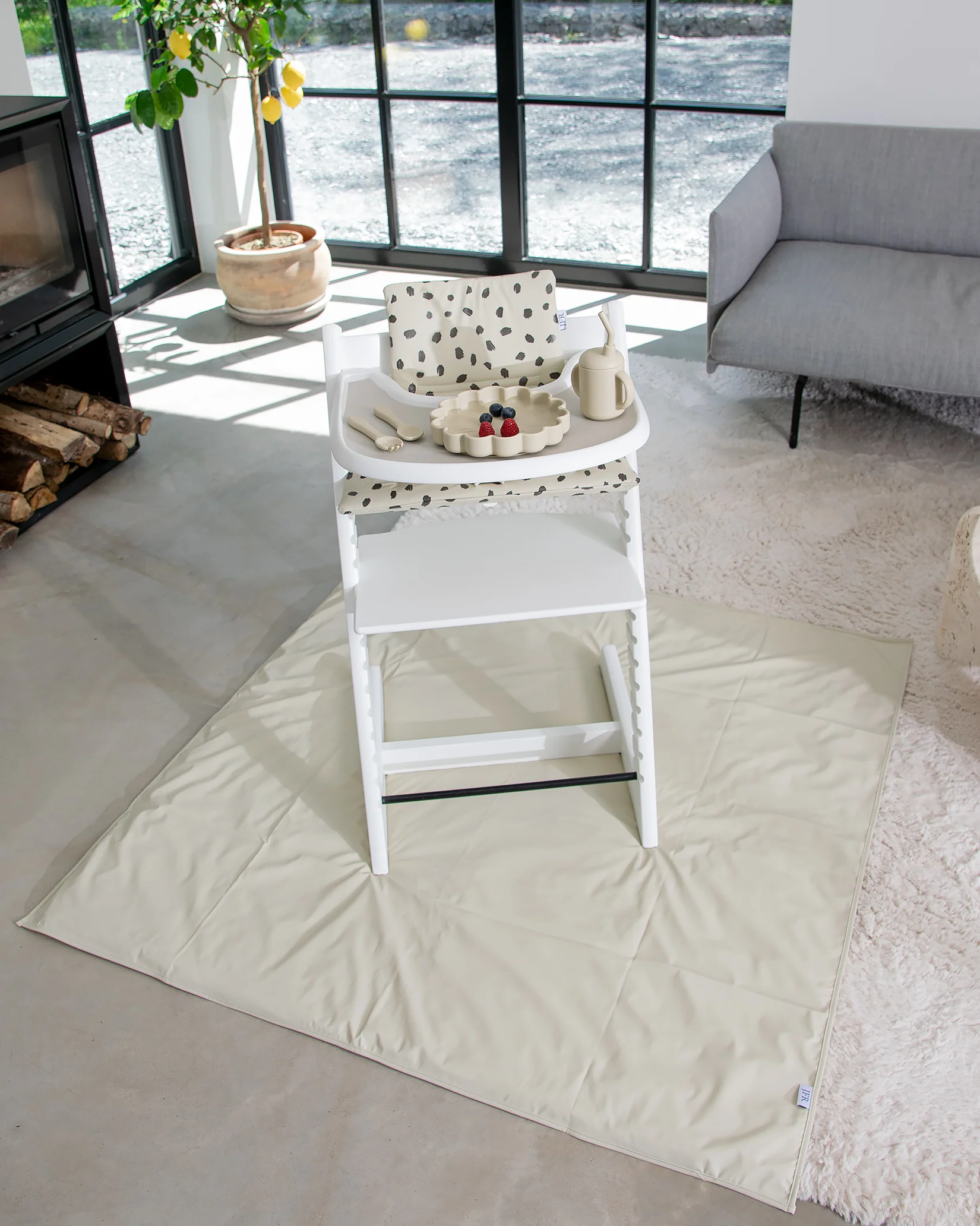 Golvskydd till barnstol - Beige - Image 3
