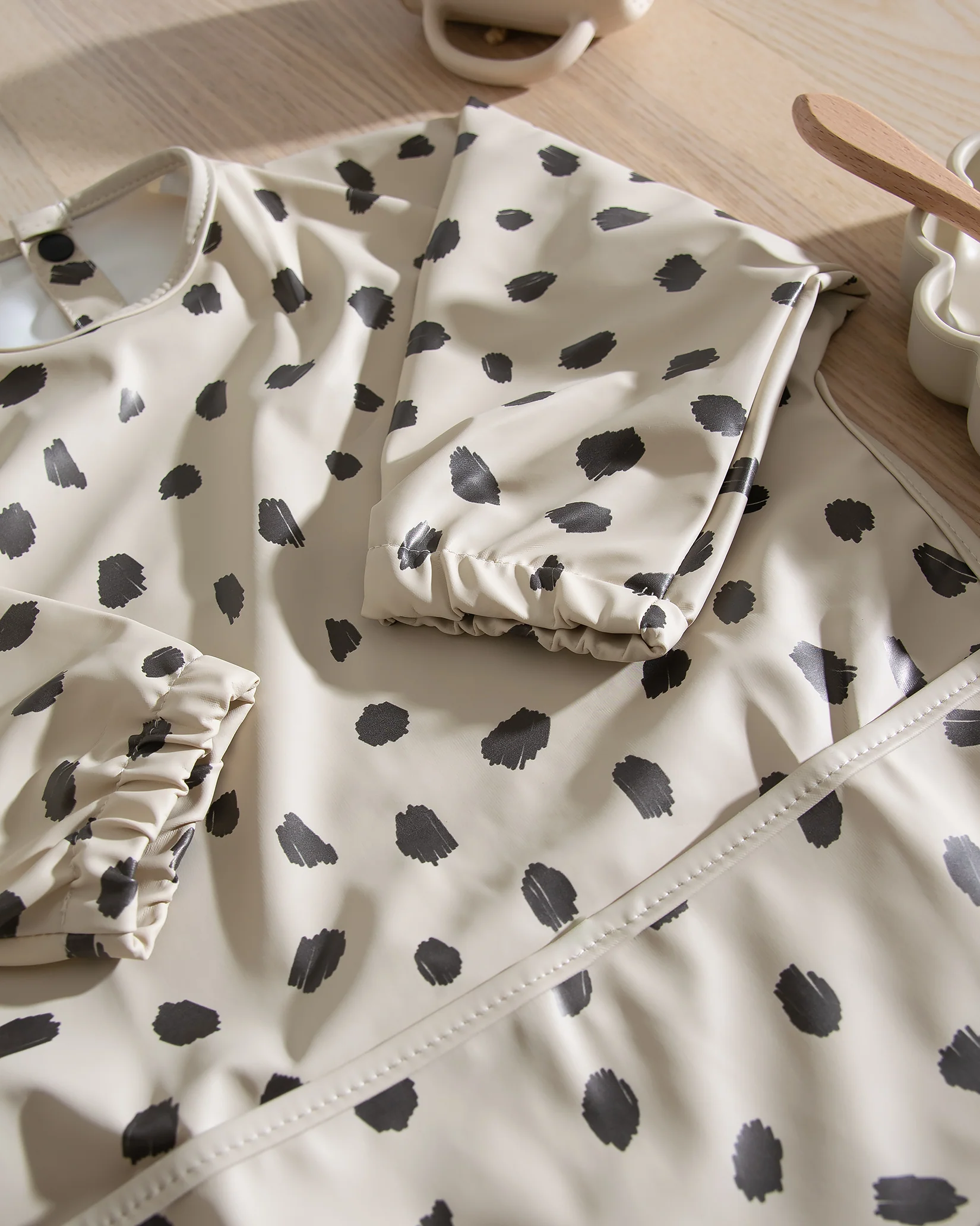 Långärmad Haklapp - Pricken Beige - Image 3