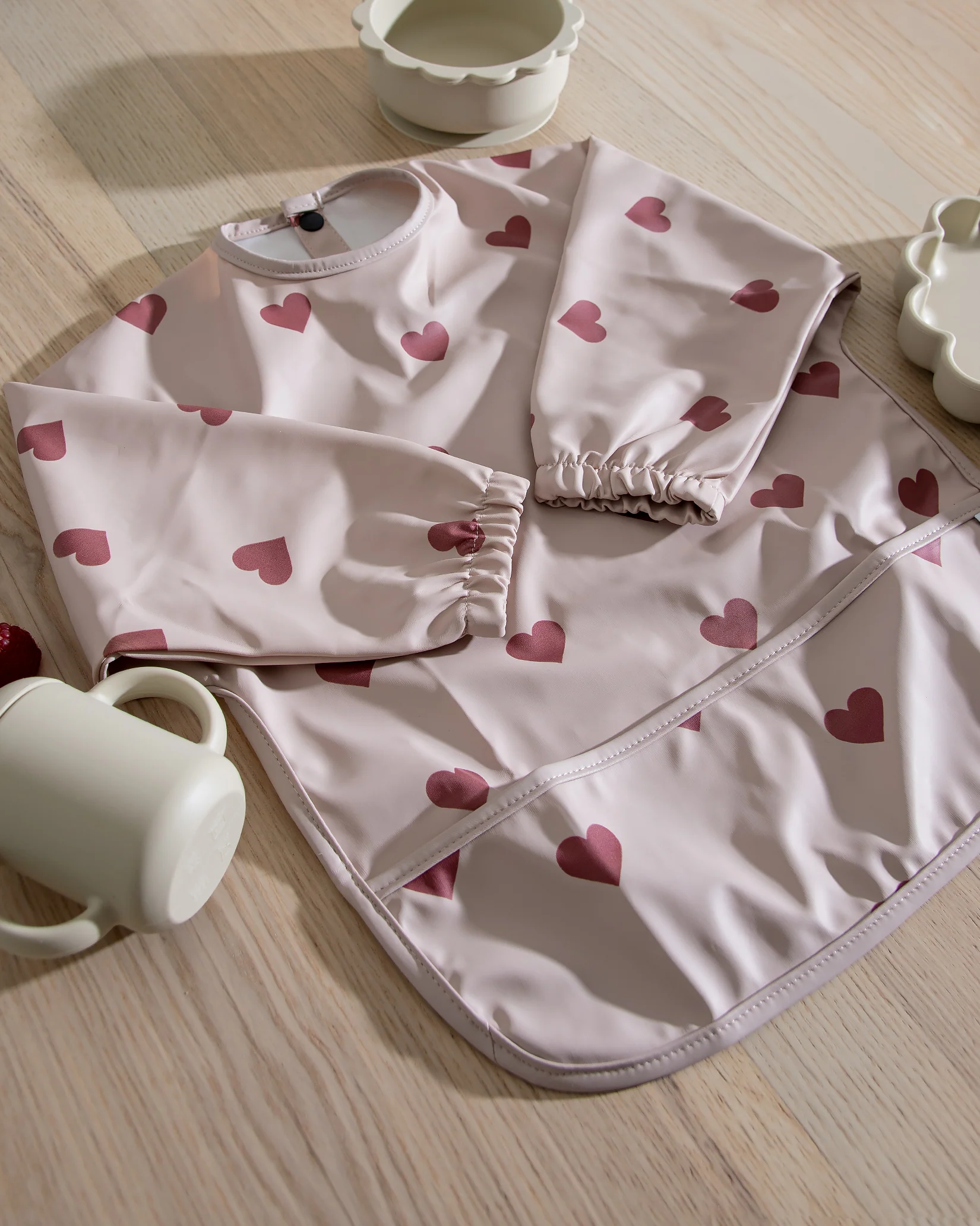 Långärmad Haklapp - Rosa med hjärtan - Image 2