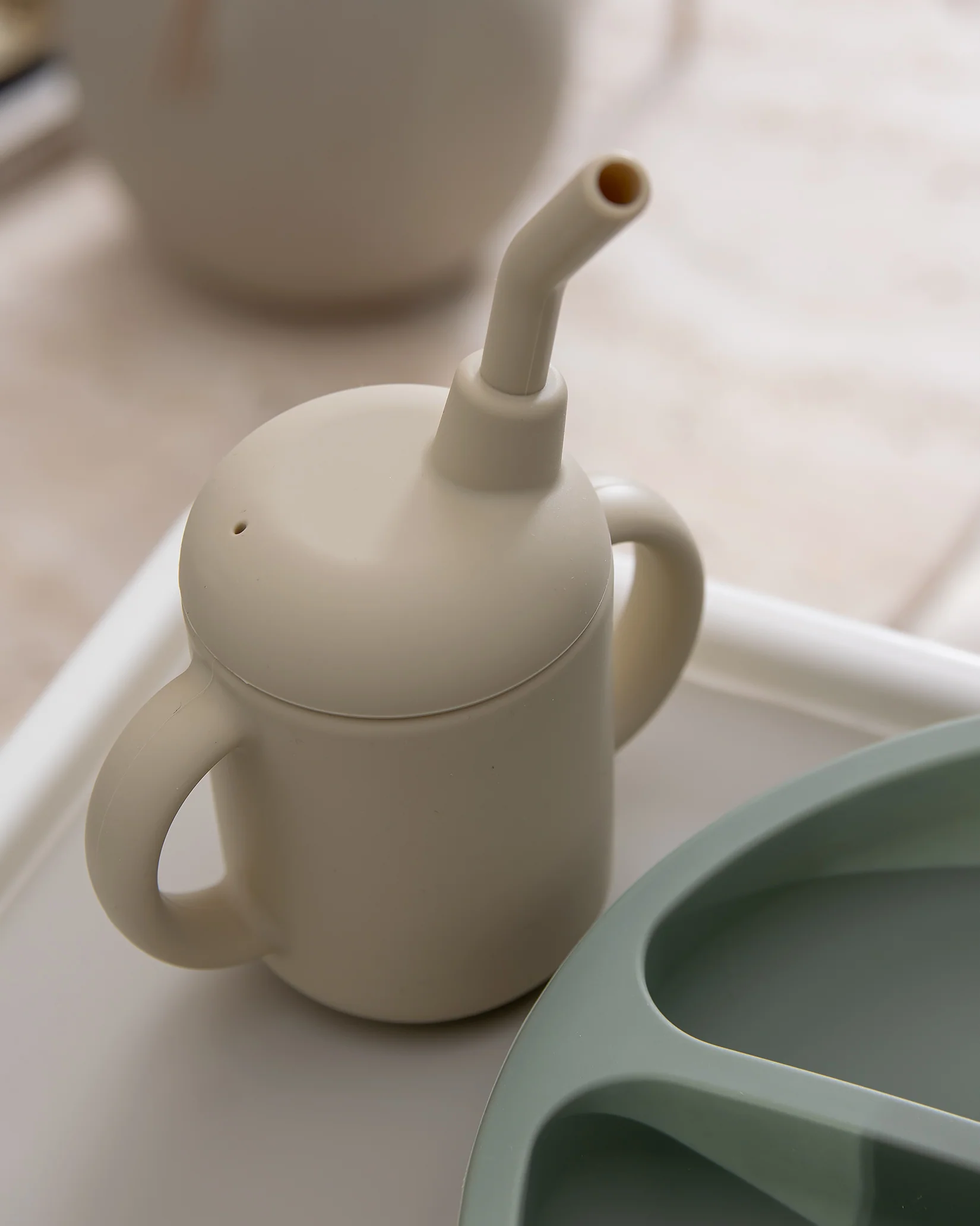 Mugg med sugrör & stopp - Beige - Image 5