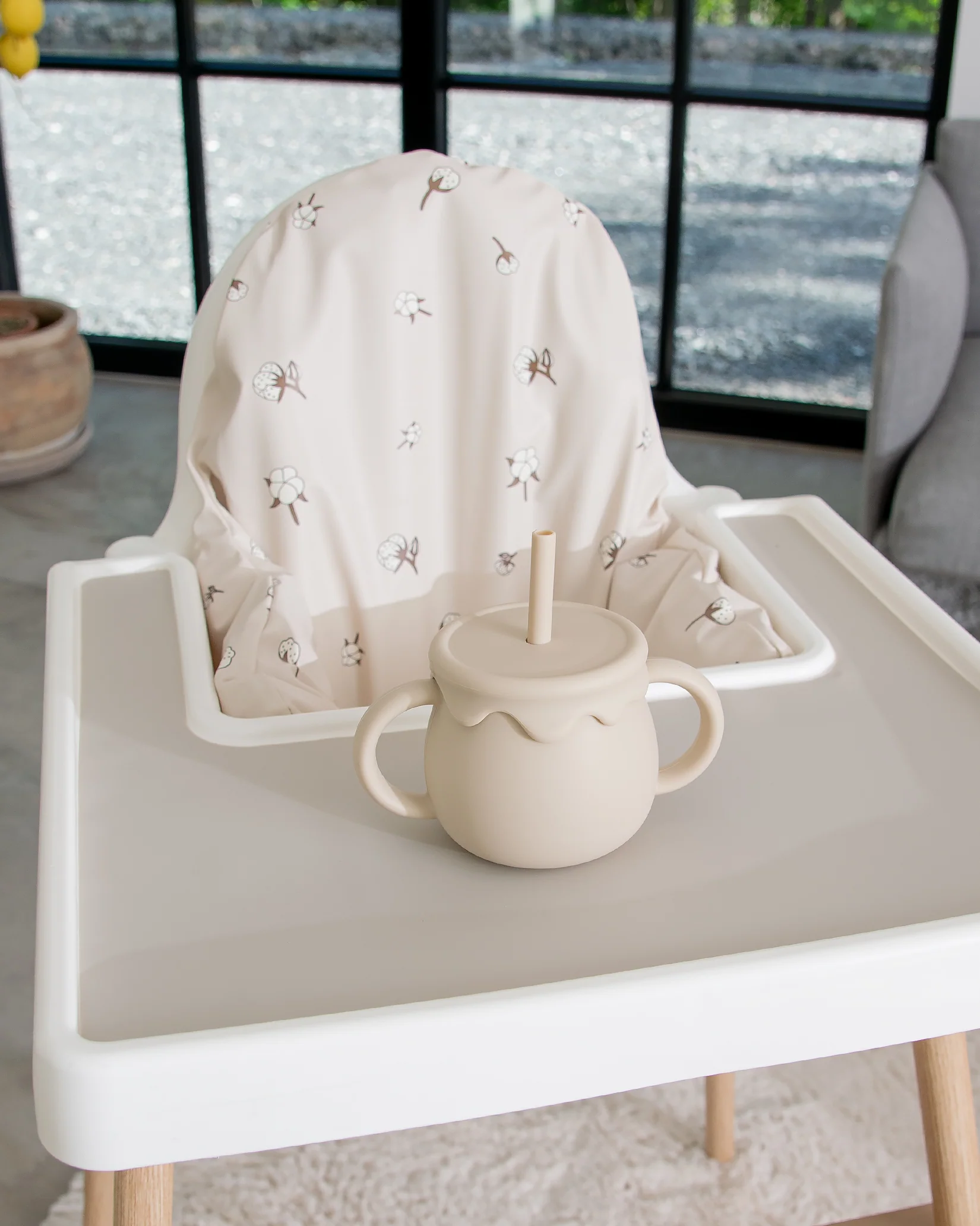 Mugg/snackbox med sugrör & lock - Beige