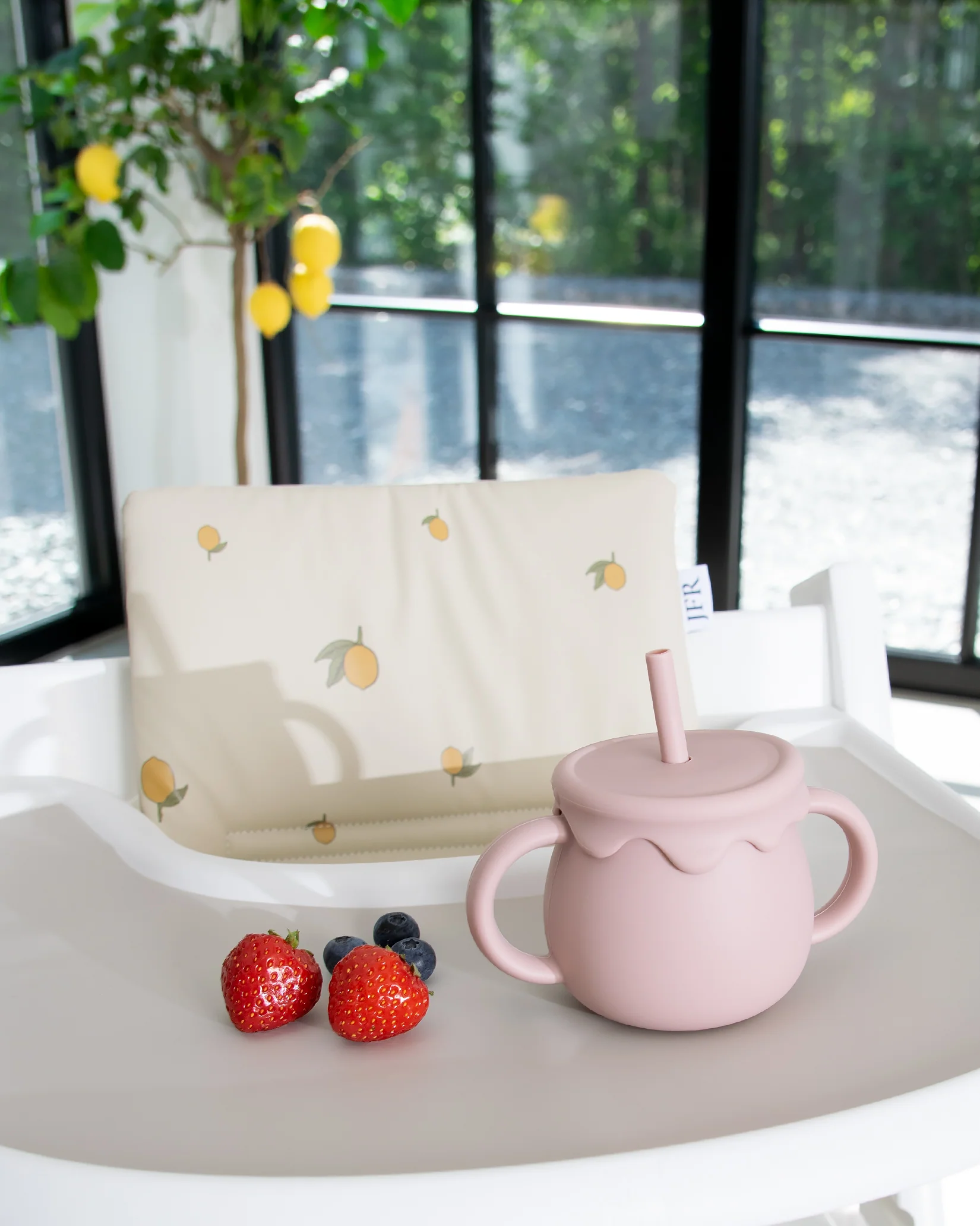 Mugg/snackbox med sugrör & lock - Blush Pink - Image 3
