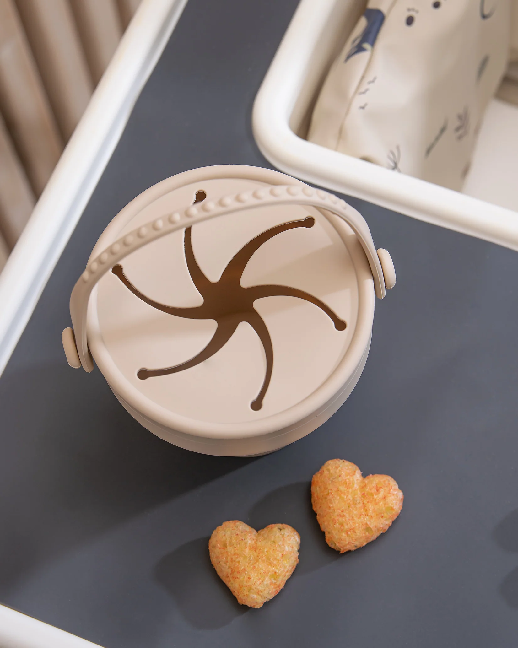 Snackbox med lock - Beige - Image 3