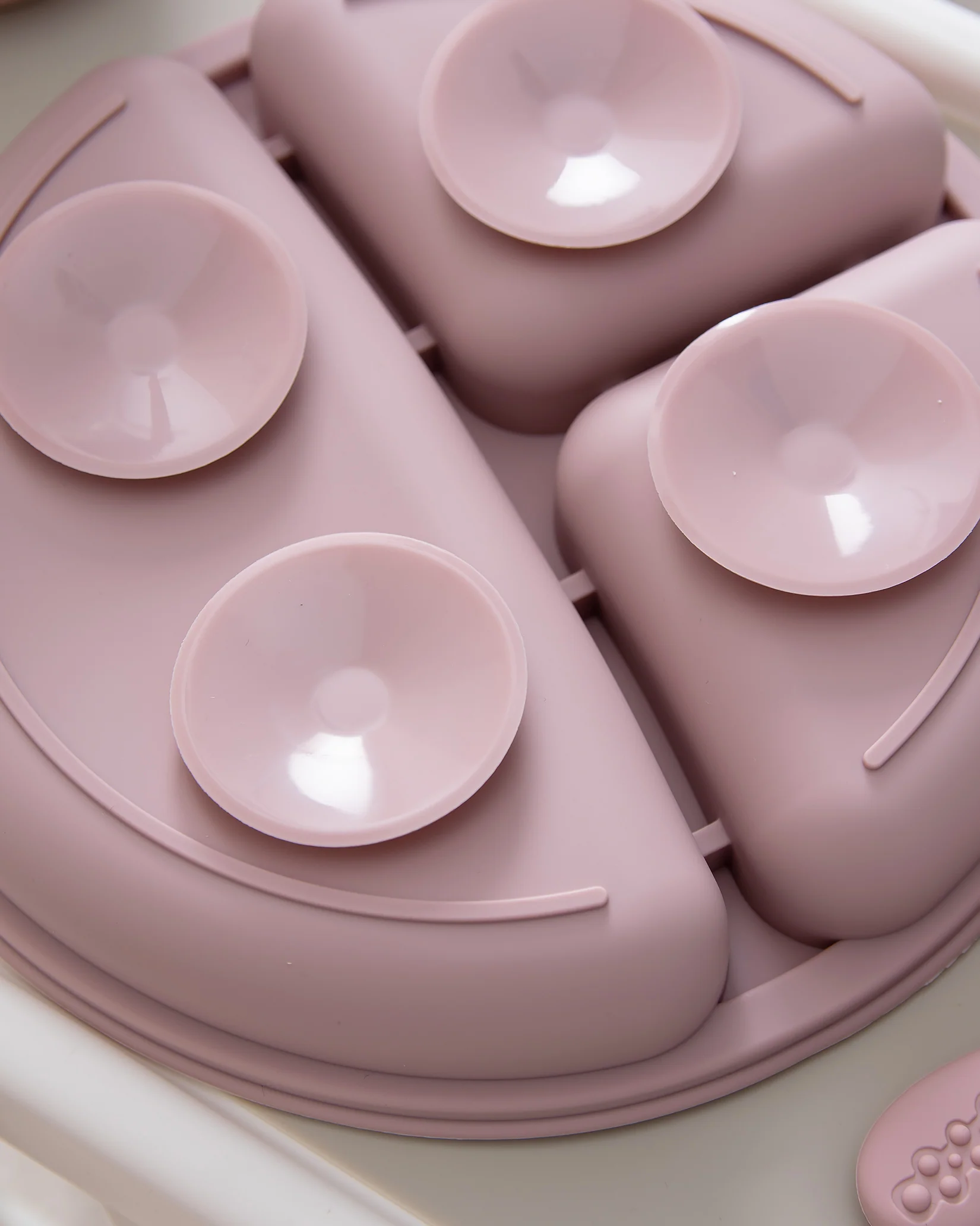 Uppdelad Barntallrik 4 Sugproppar - Blush Pink - Image 2