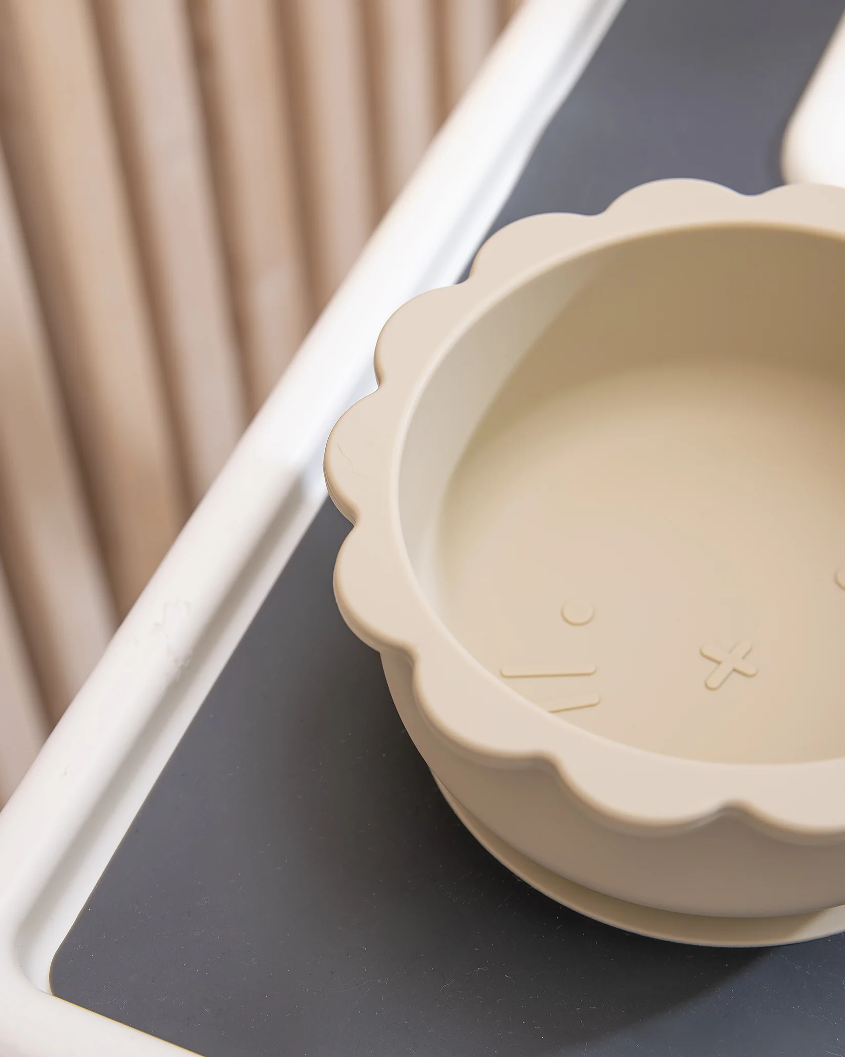 Vågig Skål - Beige - Image 8