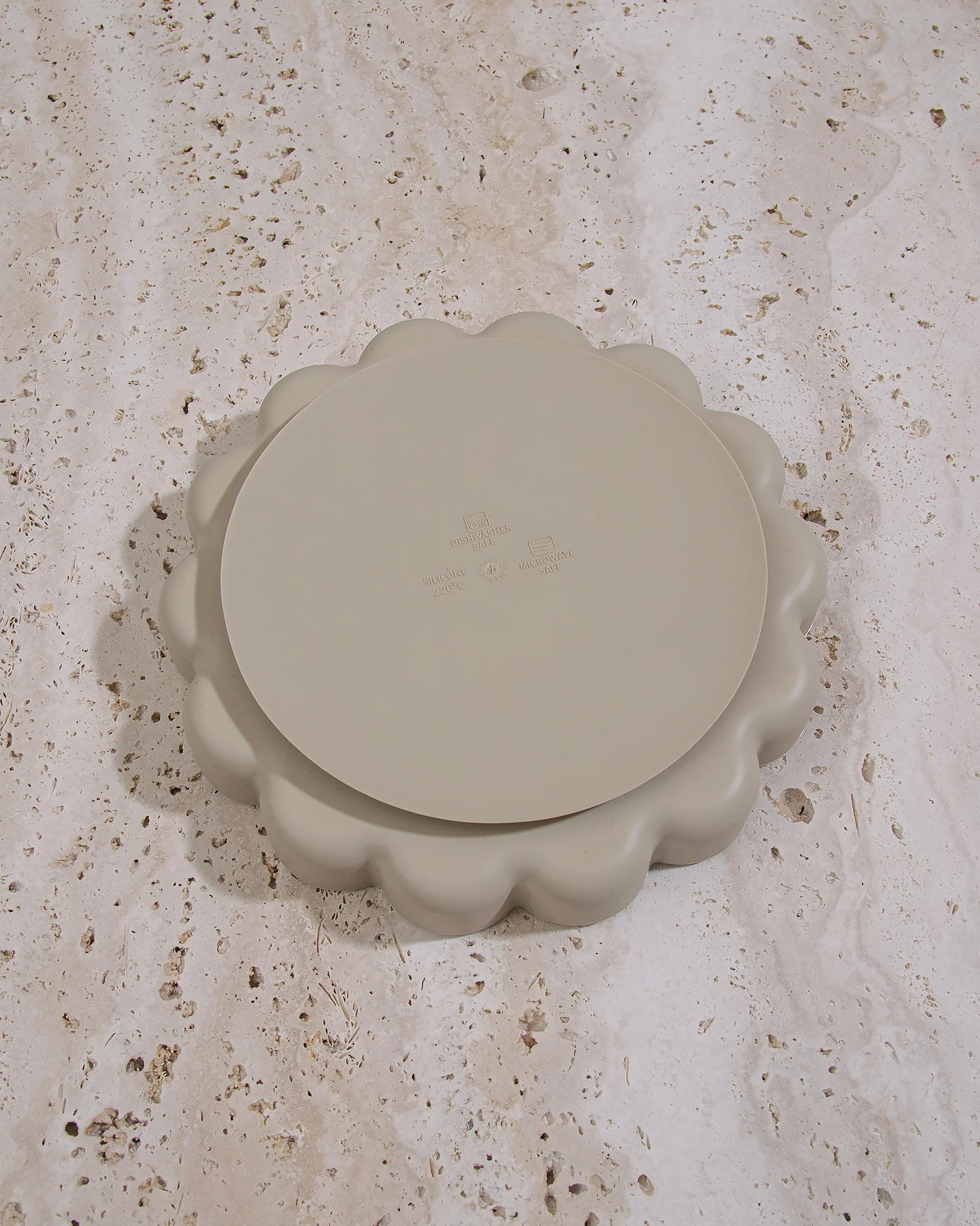 Vågig Tallrik - Beige - Image 11