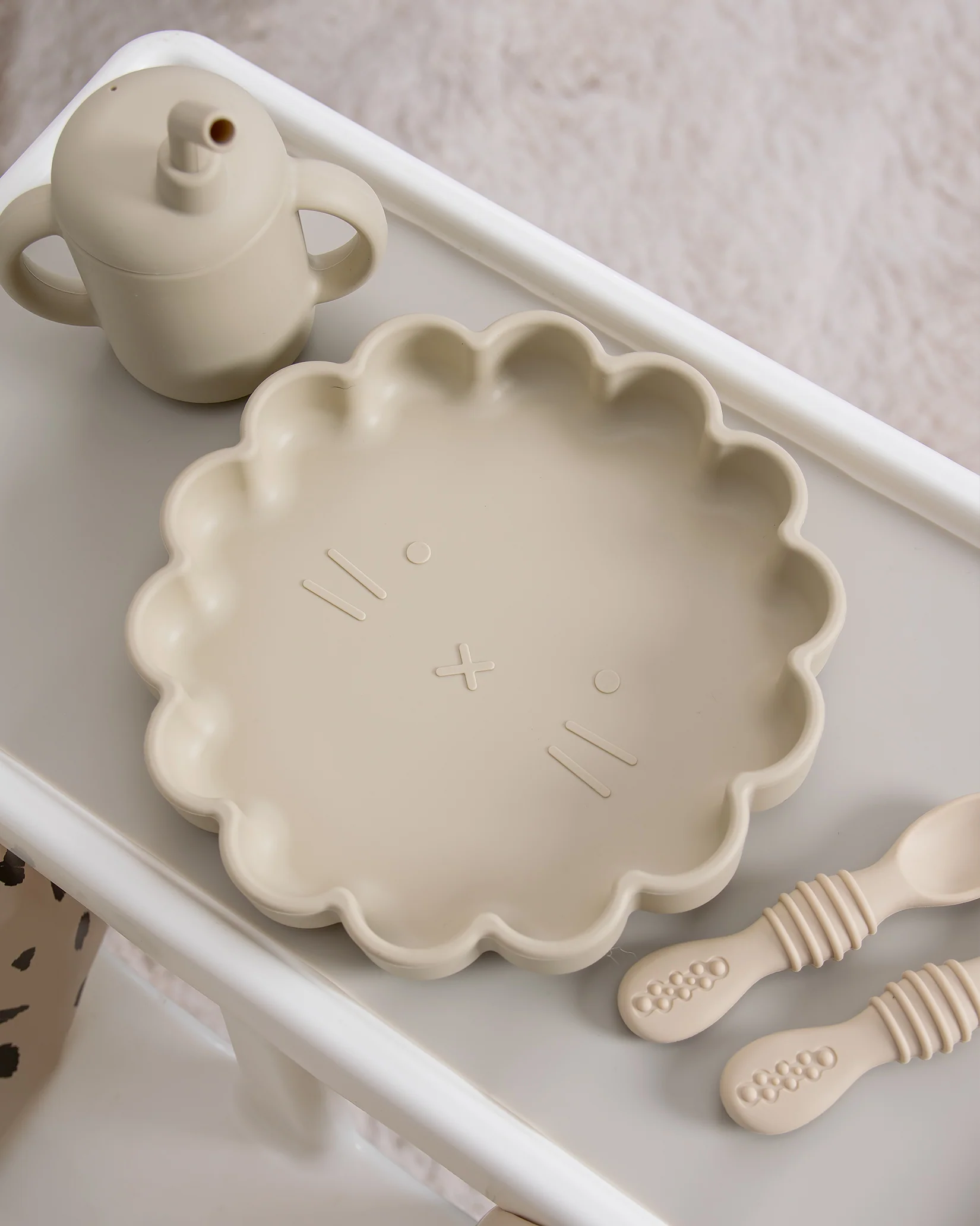 Vågig Tallrik - Beige - Image 5